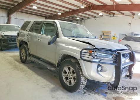 2018 Toyota 4Runner Sr5/Sr5 Premium из США, поврежденный, VIN JTEBU5JR3J5578584